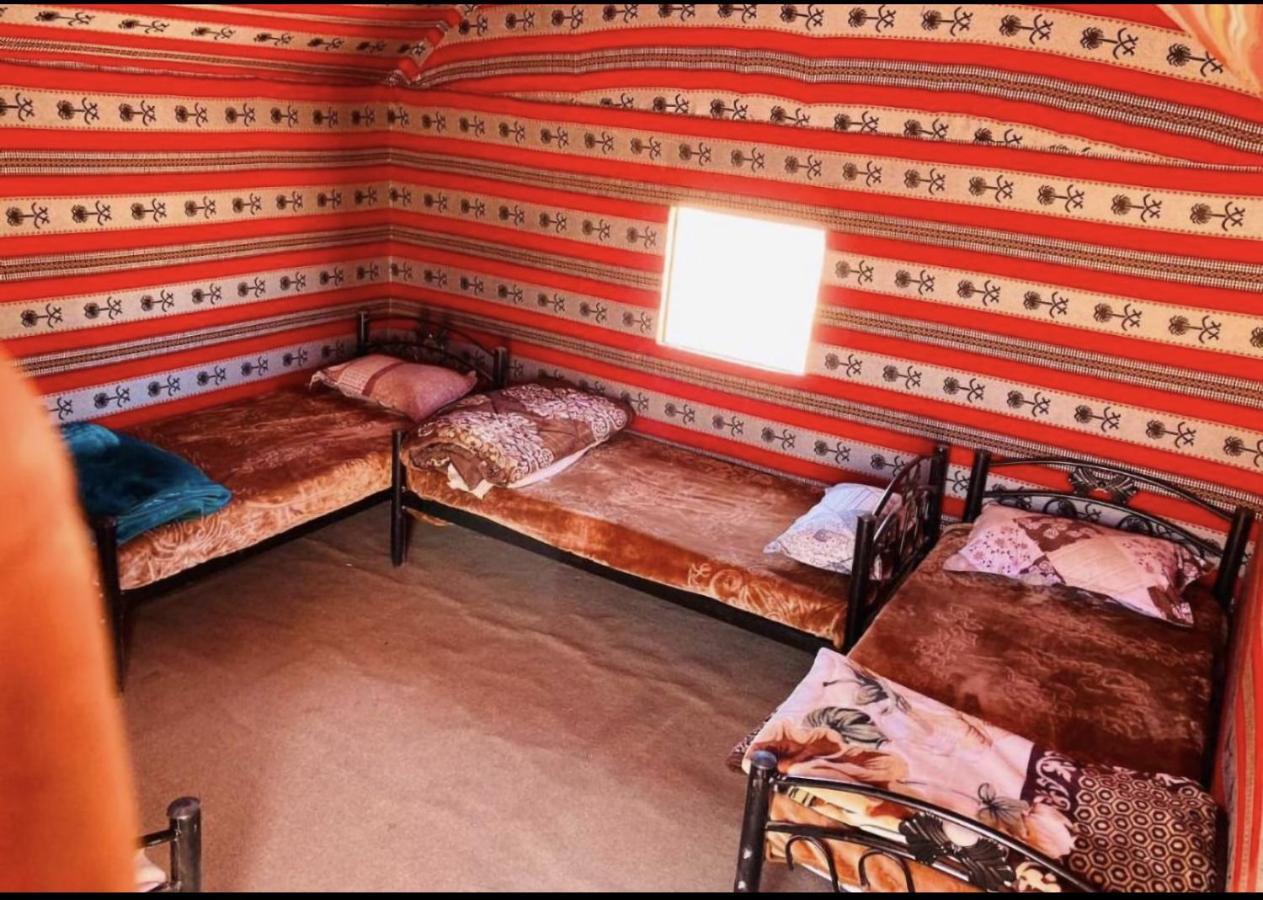 Wadi Rum Camels Camp المظهر الخارجي الصورة